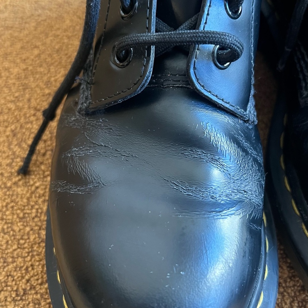 Doc Martin black leather 8-hole boots - Picture 4 of 7